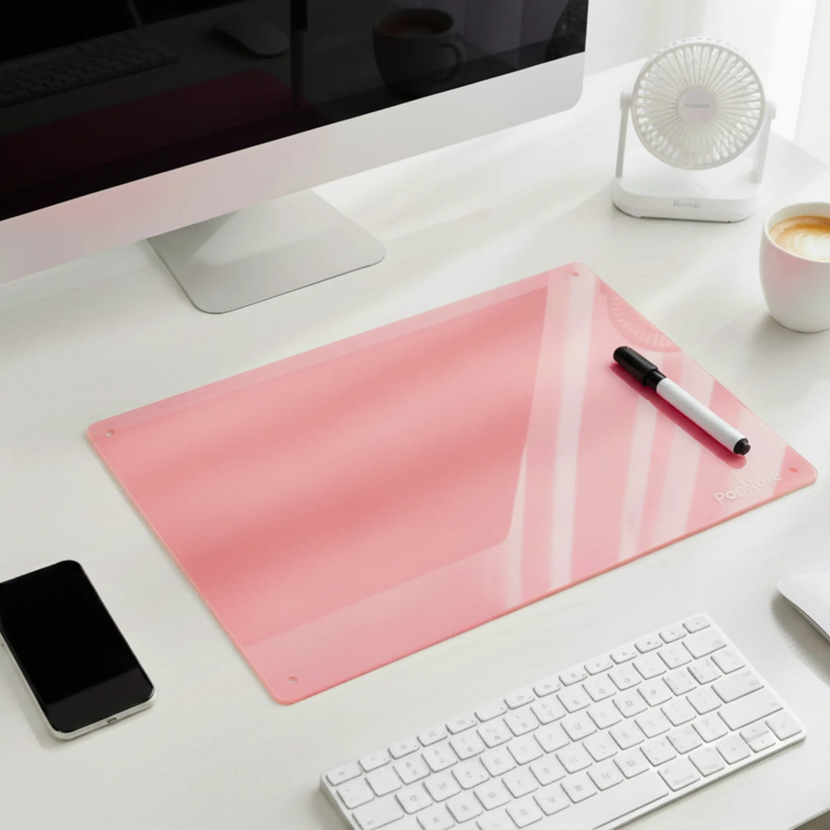 仕事もプライベートも
馴染むデザイン